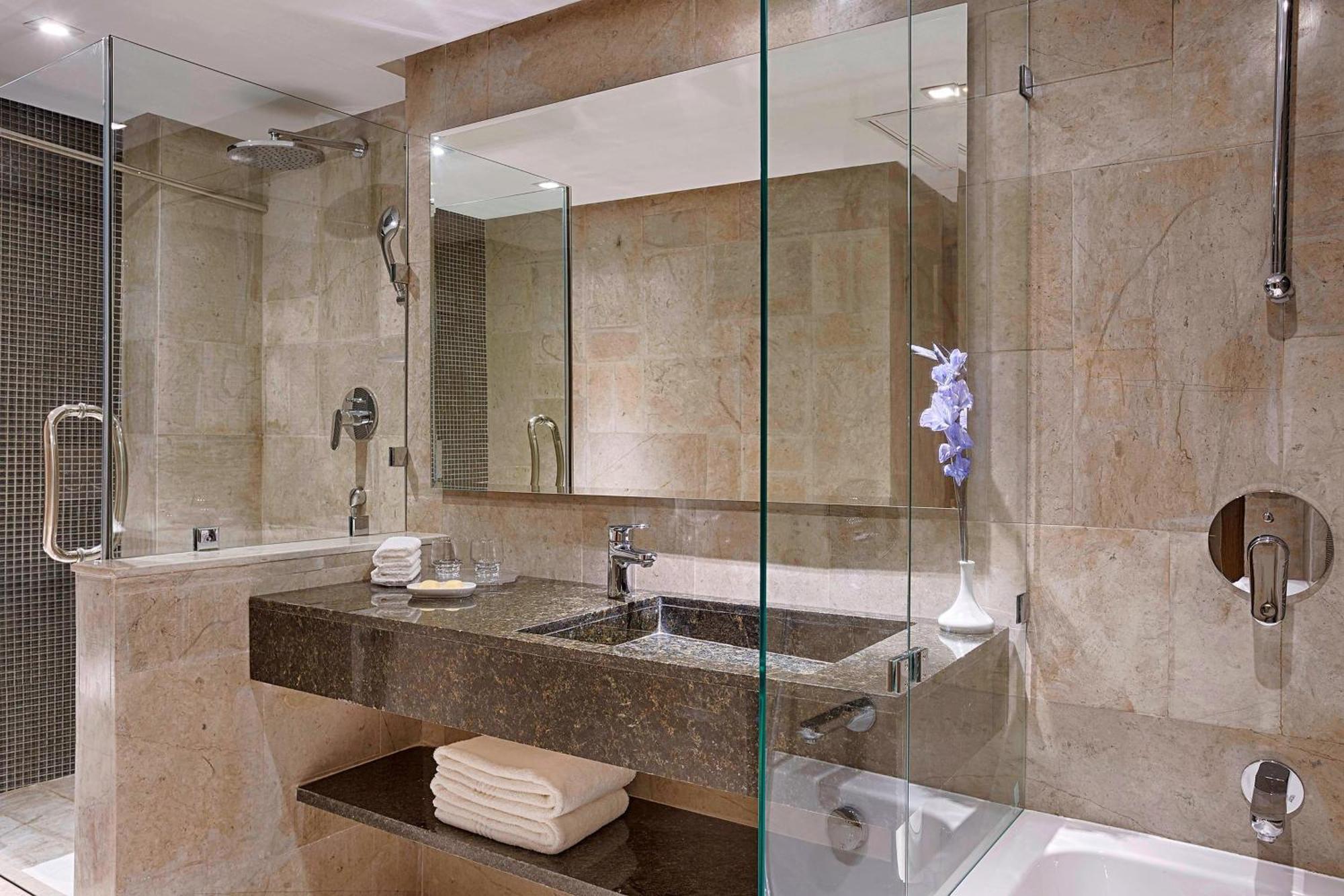 Sheraton Tunis Hotel Экстерьер фото